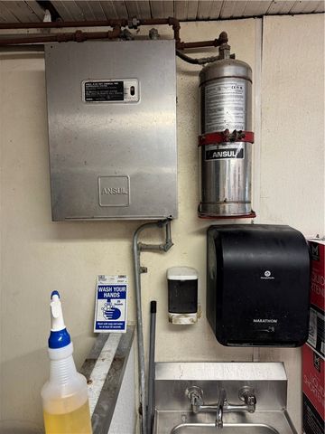 138 Unity Center Rd, Plum Boro, PA 15239