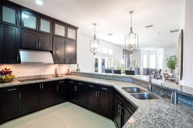 3613 S L Street, Mcallen, TX 78503