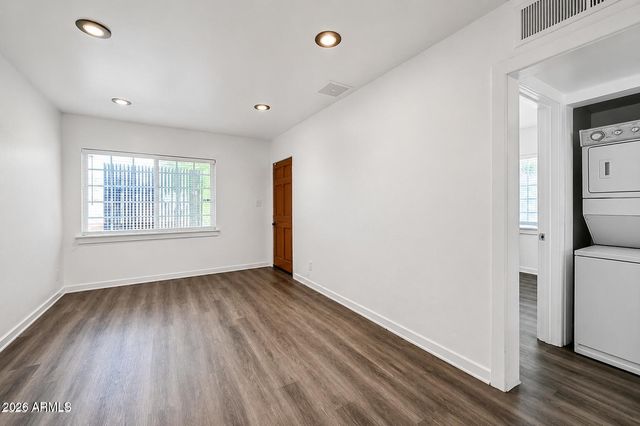 2711 N 7TH Street, Phoenix, AZ 85006