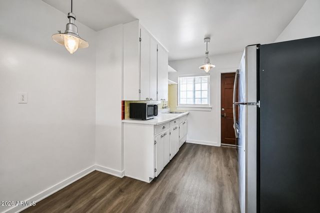 2711 N 7TH Street, Phoenix, AZ 85006