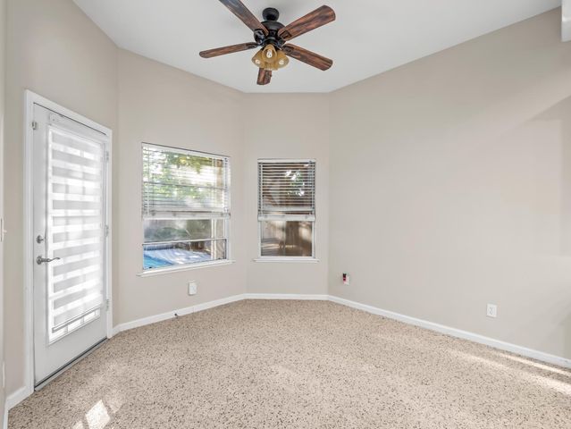 852 N Cherry Lane, Clovis, CA 93611
