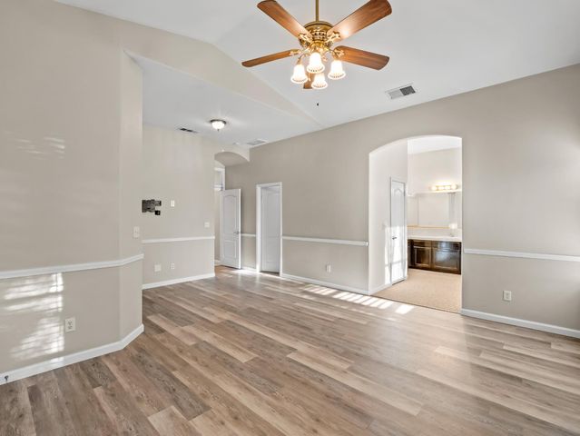 852 N Cherry Lane, Clovis, CA 93611