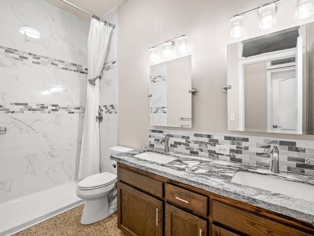 852 N Cherry Lane, Clovis, CA 93611