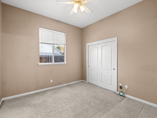 852 N Cherry Lane, Clovis, CA 93611