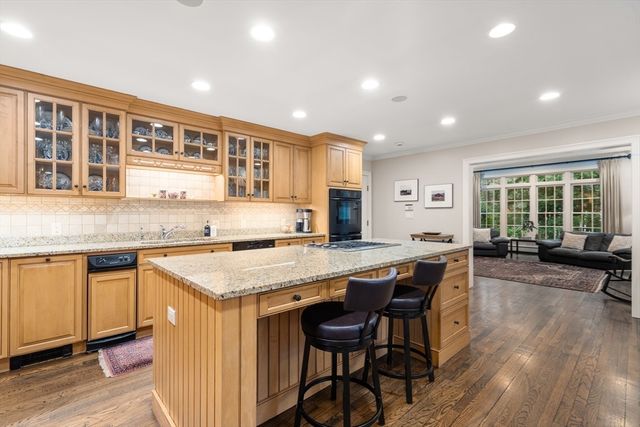 49 Whittier Road, Wellesley, MA 02481