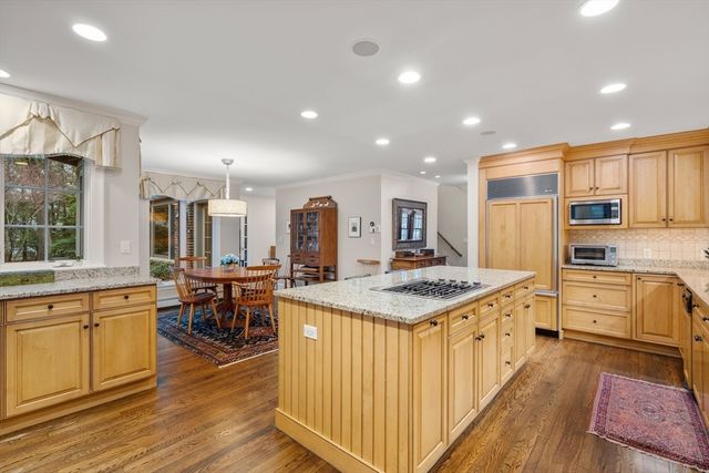 49 Whittier Road, Wellesley, MA 02481