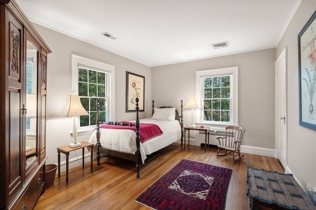 49 Whittier Road, Wellesley, MA 02481