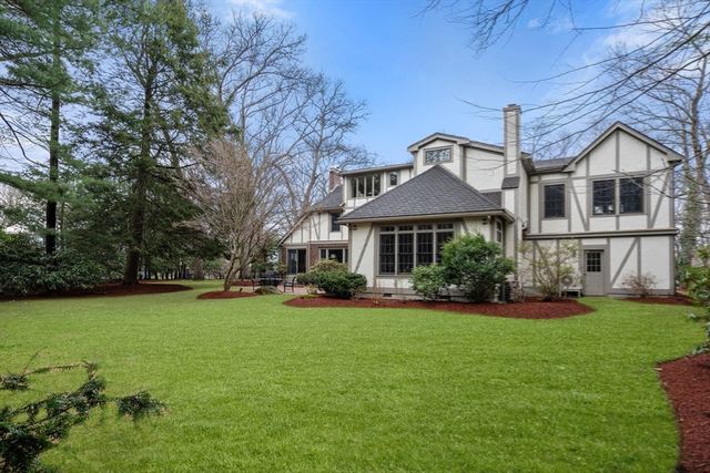 49 Whittier Road, Wellesley, MA 02481