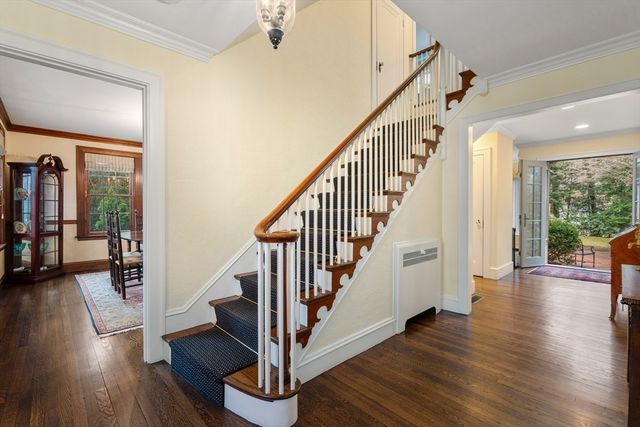 49 Whittier Road, Wellesley, MA 02481