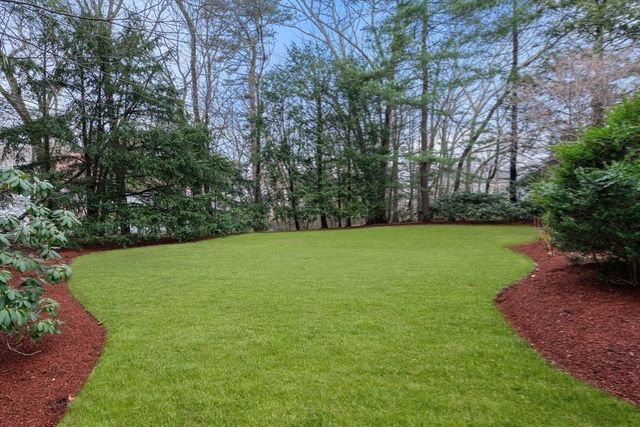 49 Whittier Road, Wellesley, MA 02481