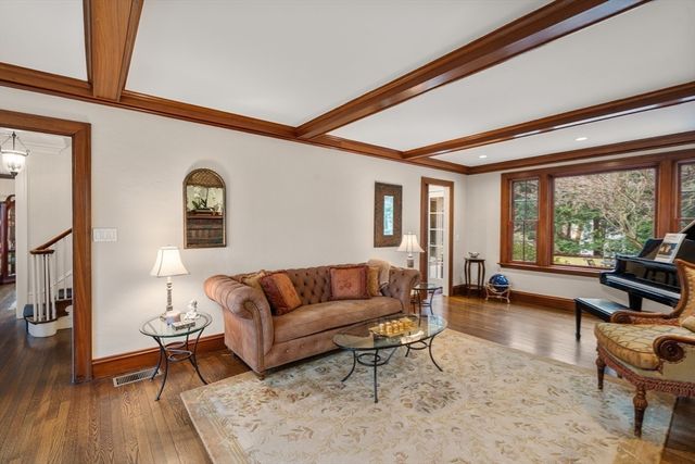 49 Whittier Road, Wellesley, MA 02481