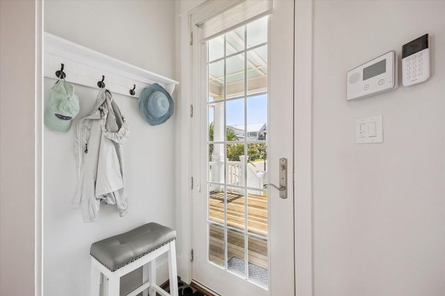 13 Sunrise Row, Galveston, TX 77554