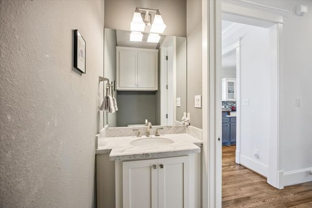 13 Sunrise Row, Galveston, TX 77554