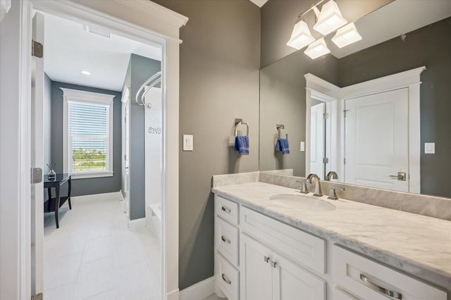 13 Sunrise Row, Galveston, TX 77554