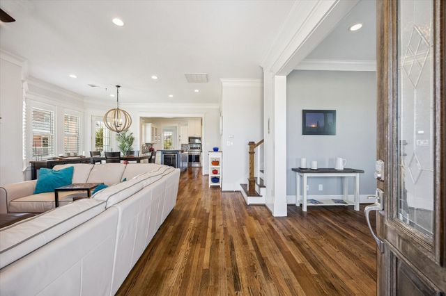 13 Sunrise Row, Galveston, TX 77554