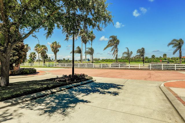 13 Sunrise Row, Galveston, TX 77554