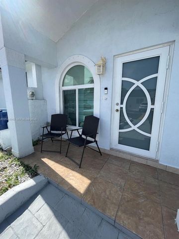 7681 NW 178th Ter, Hialeah, FL 33015