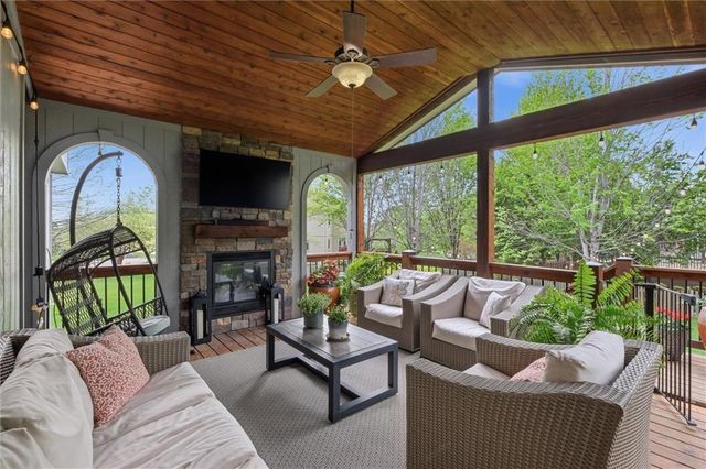 12844 Noland Street, Overland Park, KS 66213