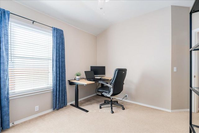 15001 Lantern DR, Pflugerville, TX 78660