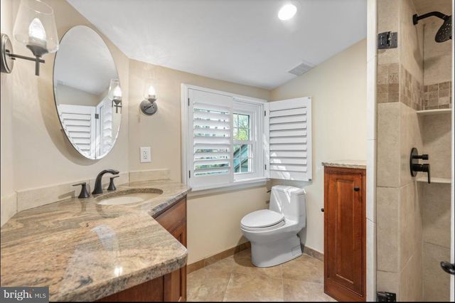 207 ANTHONY WAYNE DR, Wayne, PA 19087