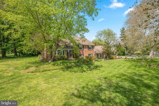 207 ANTHONY WAYNE DR, Wayne, PA 19087