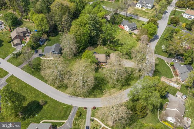 207 ANTHONY WAYNE DR, Wayne, PA 19087