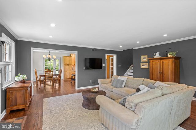 207 ANTHONY WAYNE DR, Wayne, PA 19087