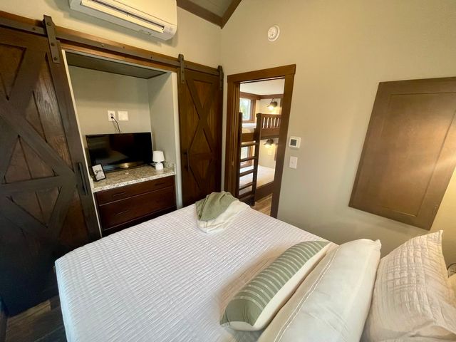 122 Hemlock Cv, Tracy City, TN 37387