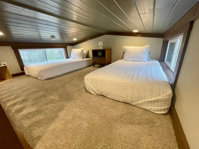 122 Hemlock Cv, Tracy City, TN 37387