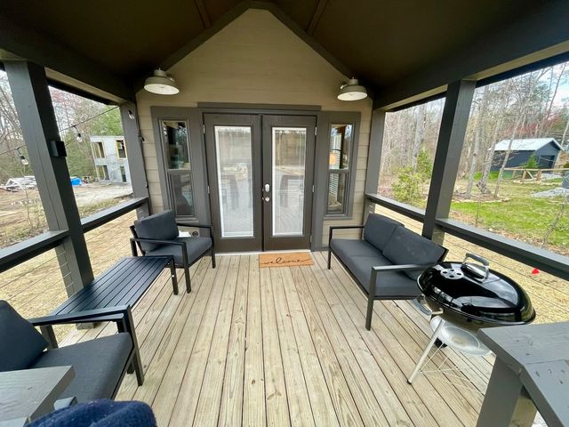 122 Hemlock Cv, Tracy City, TN 37387