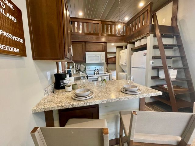 122 Hemlock Cv, Tracy City, TN 37387