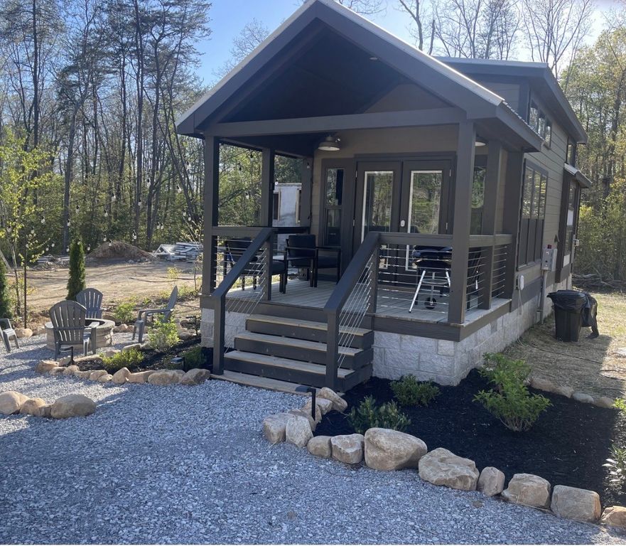 122 Hemlock Cv, Tracy City, TN 37387