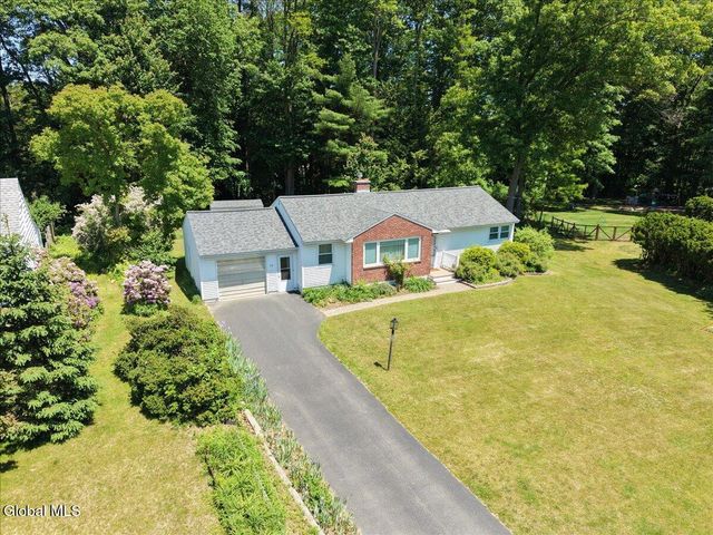 73 Saratoga Drive, Glenville, NY 12302