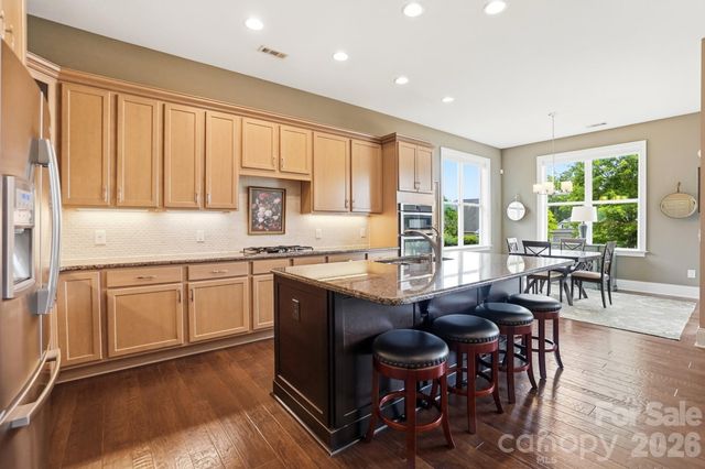 15519 Lake Ridge Road, Charlotte, NC 28278