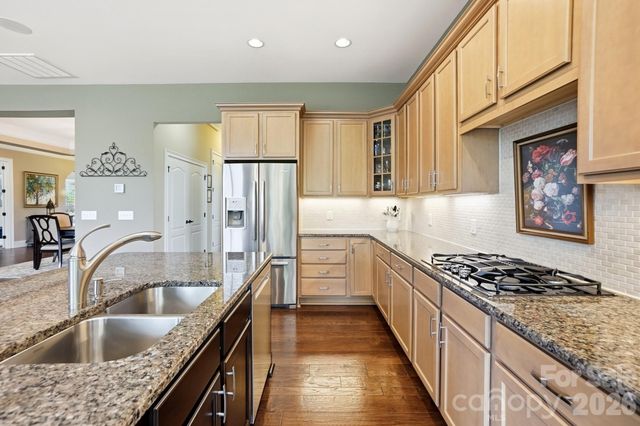 15519 Lake Ridge Road, Charlotte, NC 28278