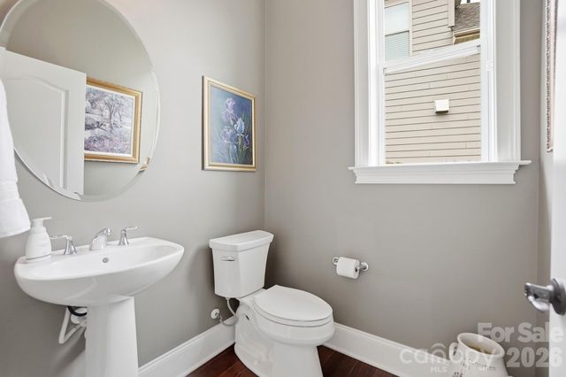 15519 Lake Ridge Road, Charlotte, NC 28278