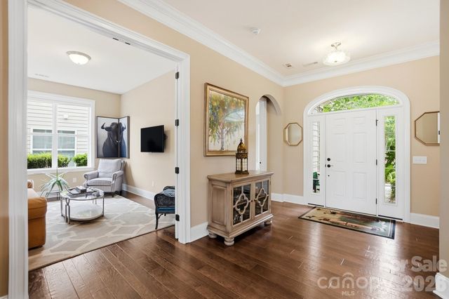 15519 Lake Ridge Road, Charlotte, NC 28278