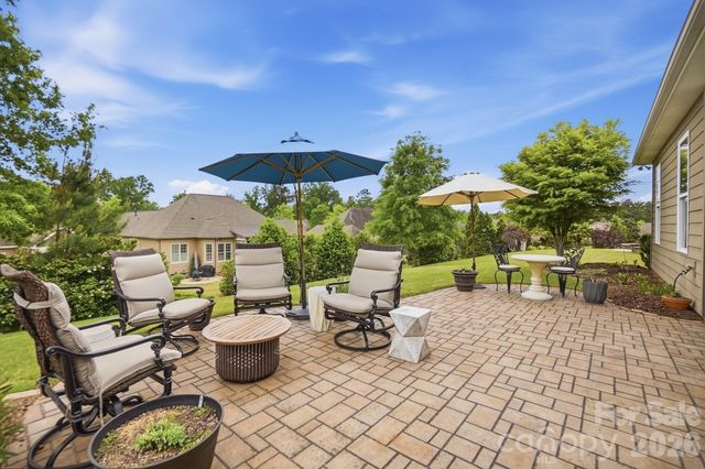 15519 Lake Ridge Road, Charlotte, NC 28278