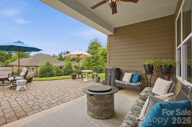 15519 Lake Ridge Road, Charlotte, NC 28278