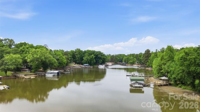 15519 Lake Ridge Road, Charlotte, NC 28278
