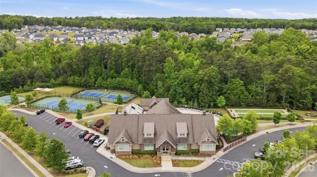 15519 Lake Ridge Road, Charlotte, NC 28278