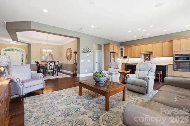 15519 Lake Ridge Road, Charlotte, NC 28278