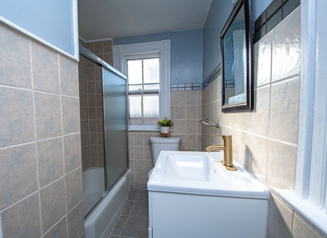 335 Zion Street, Hartford, CT 06106