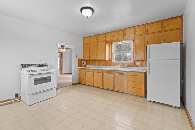 1809 Madison STREET, Manitowoc, WI 54220