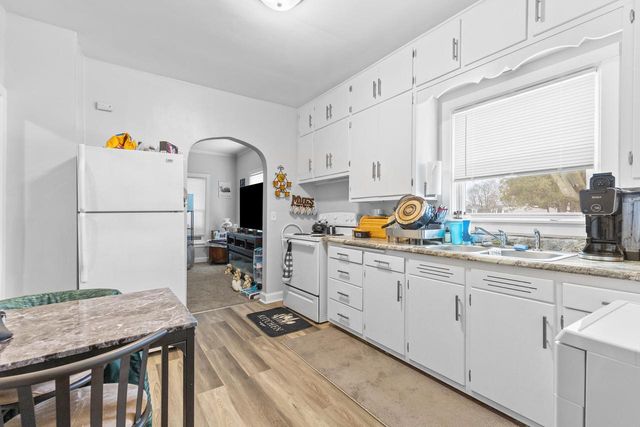 1809 Madison STREET, Manitowoc, WI 54220