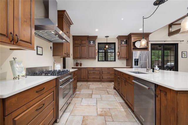 19 Blacksburt Court, North Kingstown, RI 02874