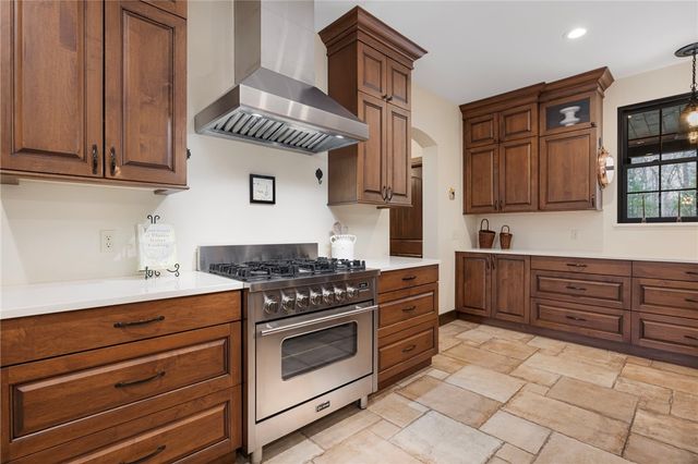 19 Blacksburt Court, North Kingstown, RI 02874