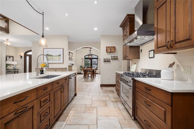 19 Blacksburt Court, North Kingstown, RI 02874