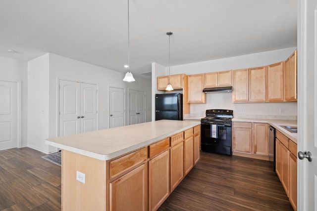 503 Soprano DRIVE, Lake Geneva, WI 53147