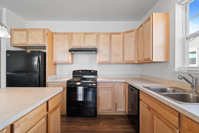 503 Soprano DRIVE, Lake Geneva, WI 53147